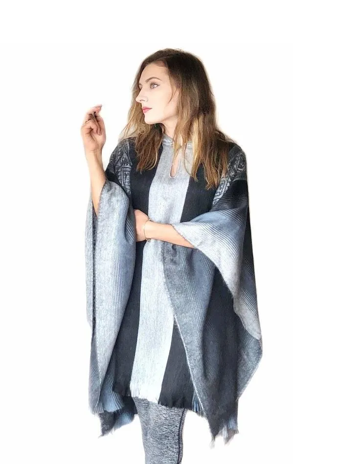 Alpaca Poncho - Soft Blues