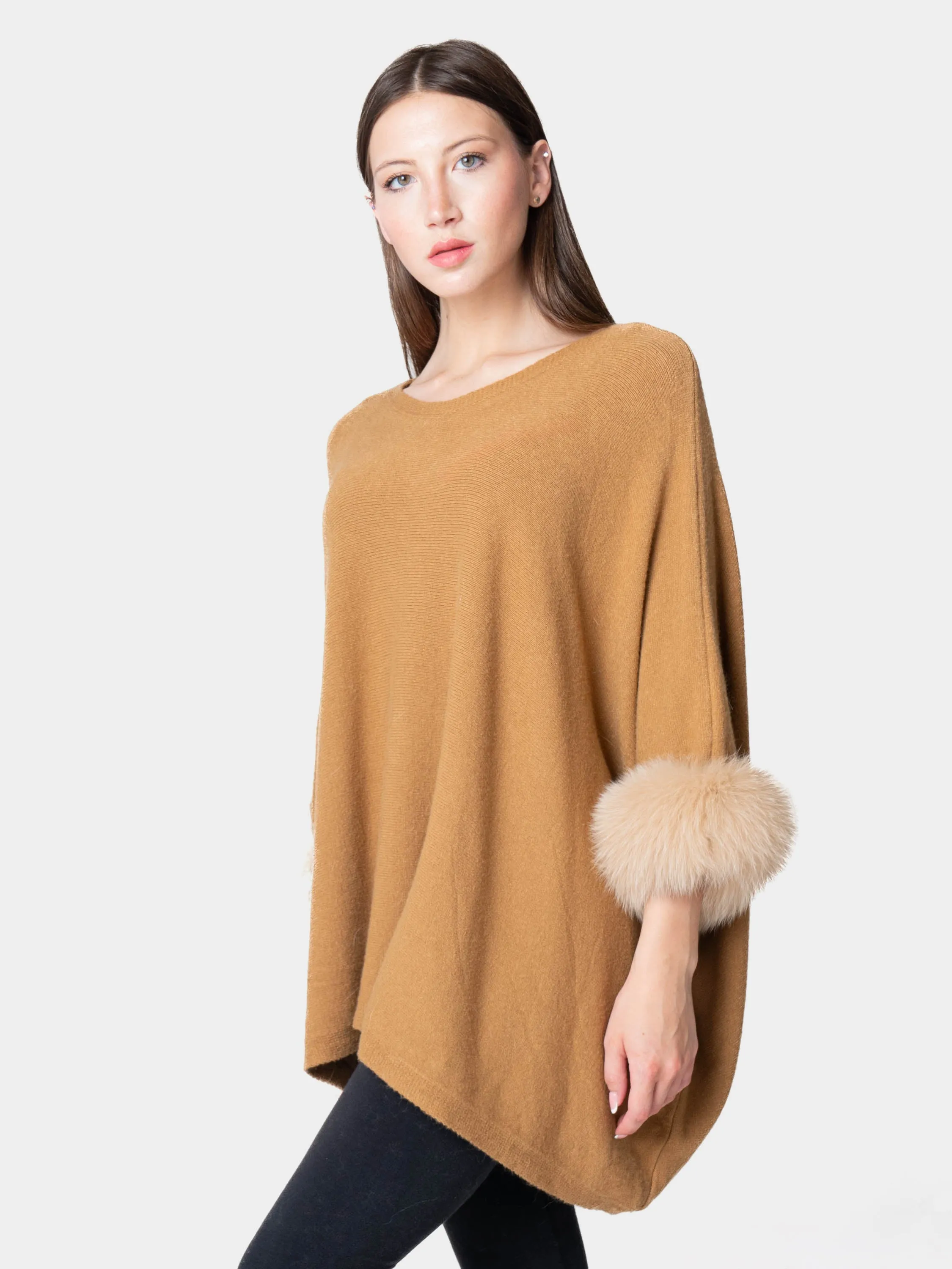 London - Poncho with fur on the cuffs Camel