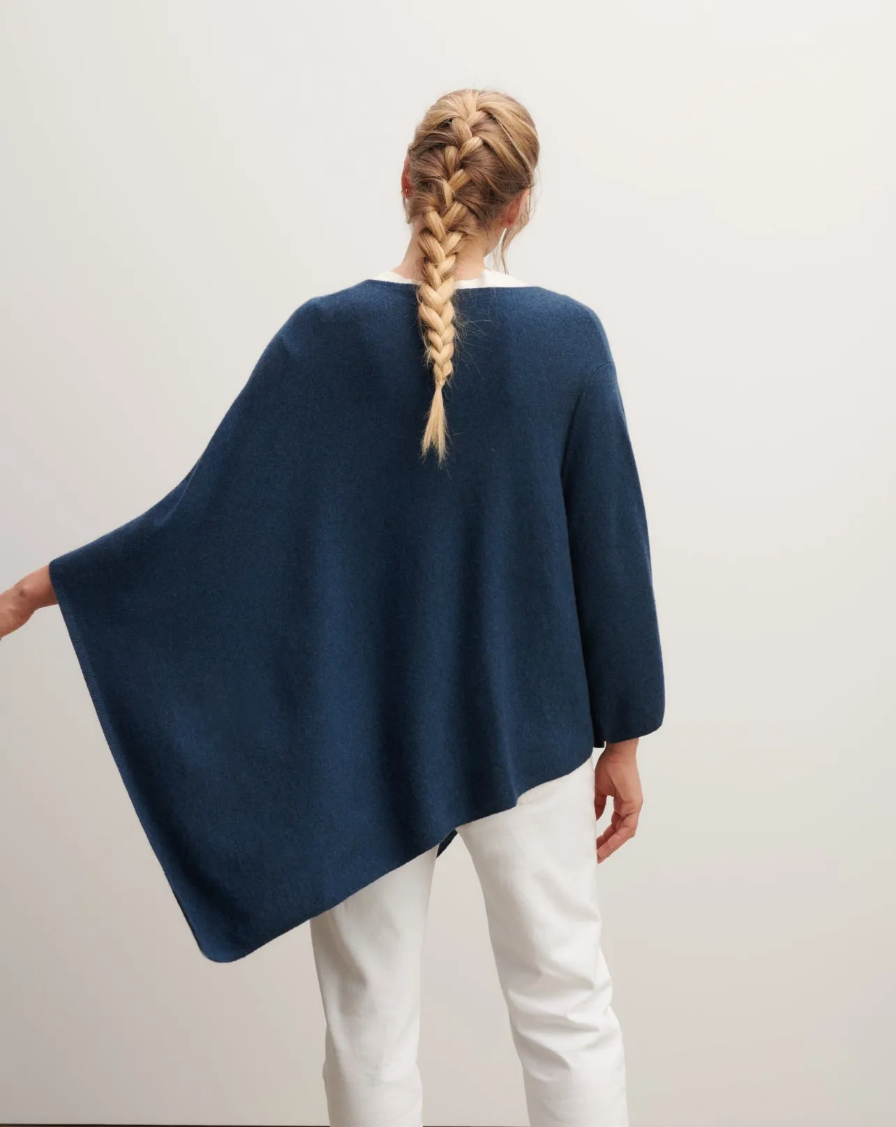 Poncho à manche unique