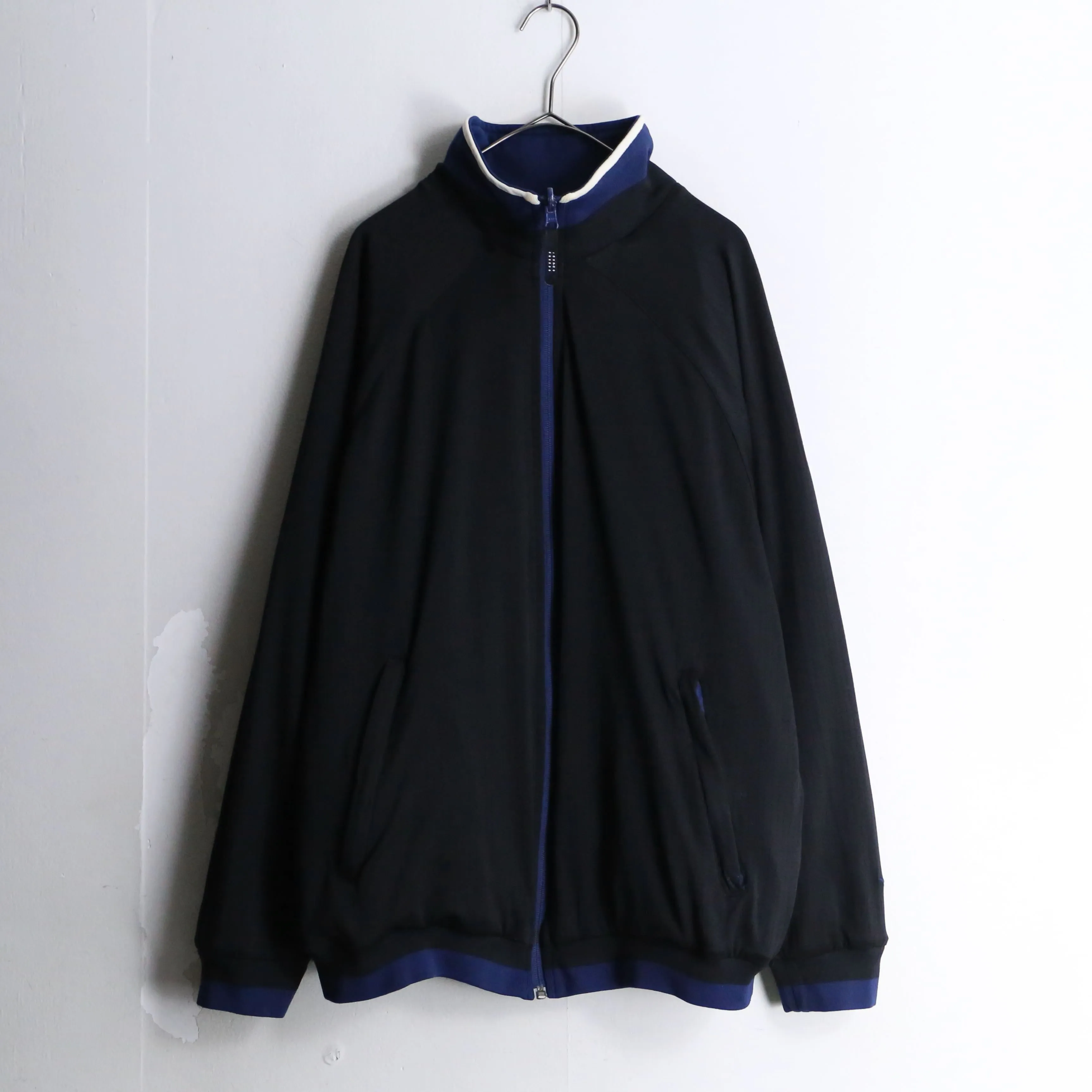 "DIADORA" blue × black reversible track jacket