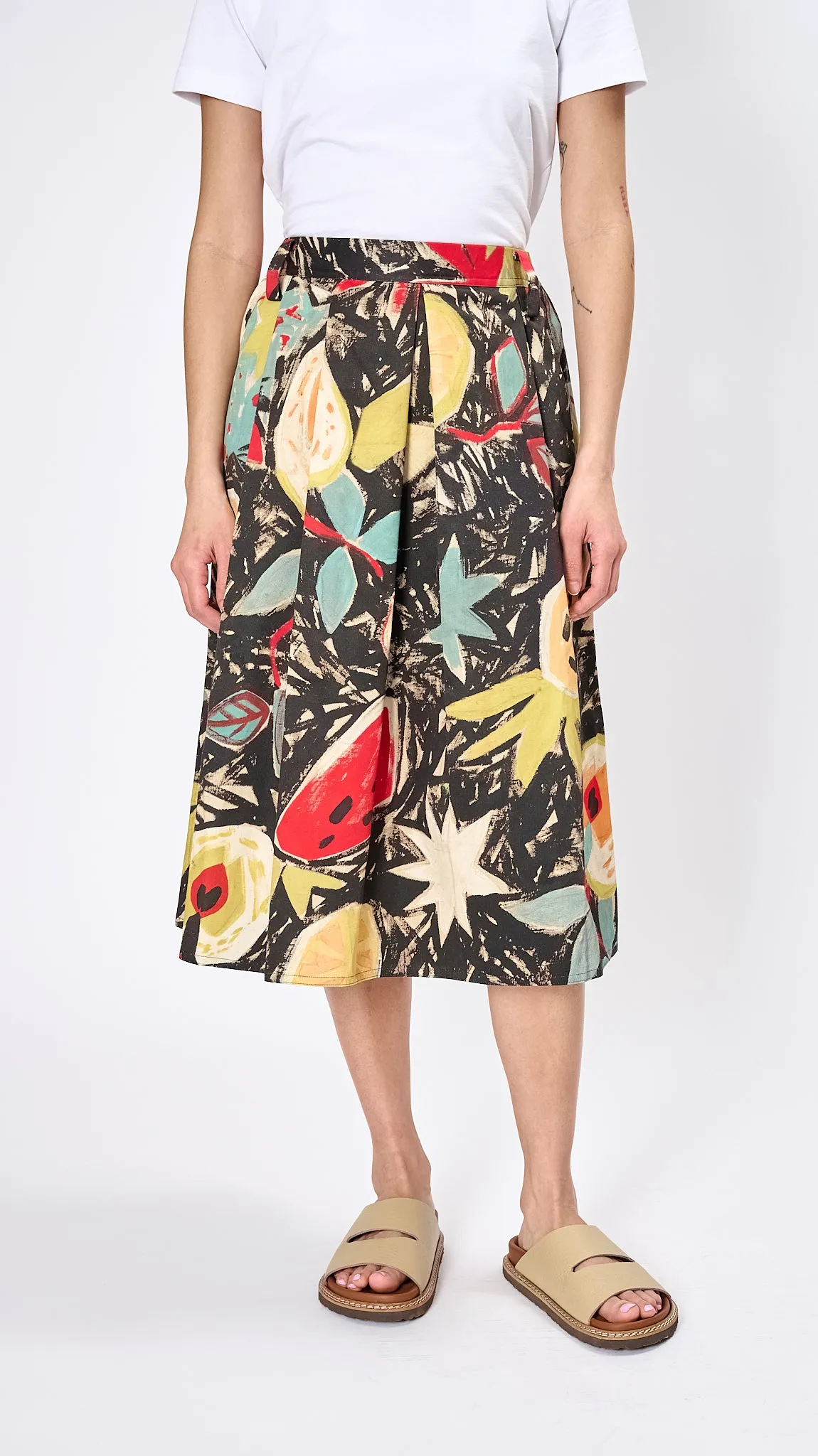 Selena Midi Skirt in Fruit Print