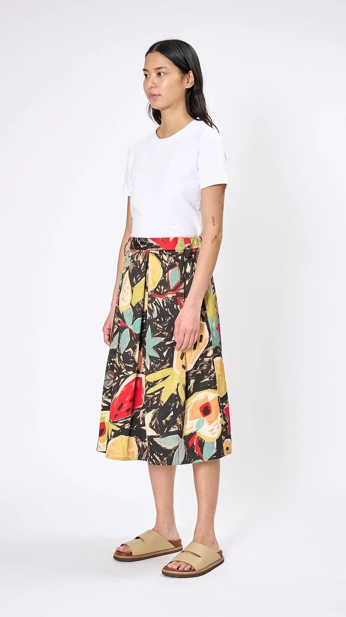 Selena Midi Skirt in Fruit Print