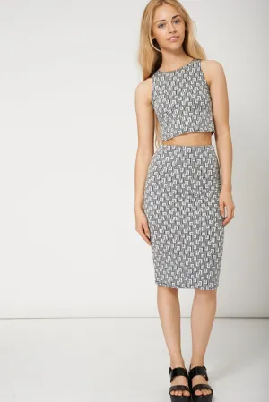 Smart Patterned Knee length Pencil Skirt