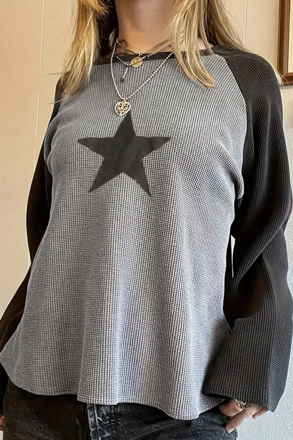 Star Round Neck Raglan Sleeve Sweatshirt