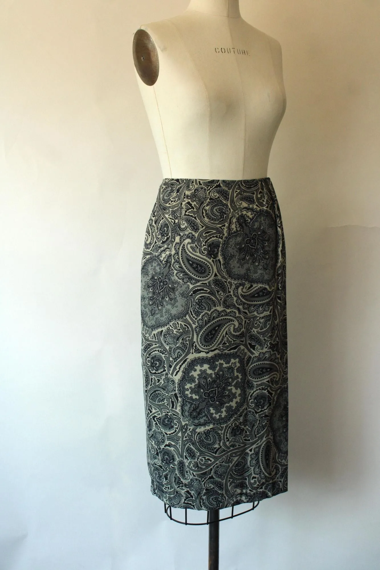 Vintage 1990s 2000s Chaus Navy Blue Skirt